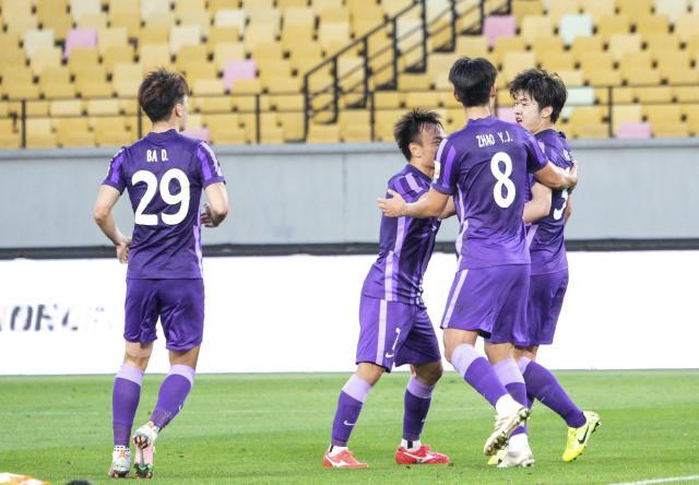 九游体育官网-【中超】姆比亚染红伊洛基点射 天津2比1武汉迎首胜