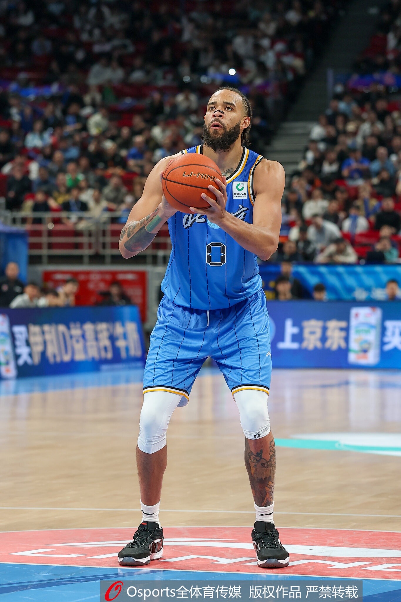 九游体育下载-媒体人:麦基缺乏稳定的一对一单打能力 面对王哲林都以吃瘪告终